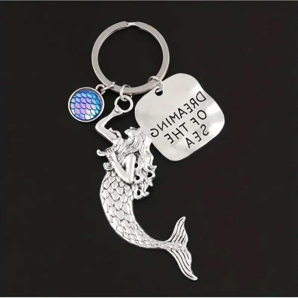 Silver Mermaid keychain dreaming of the sea